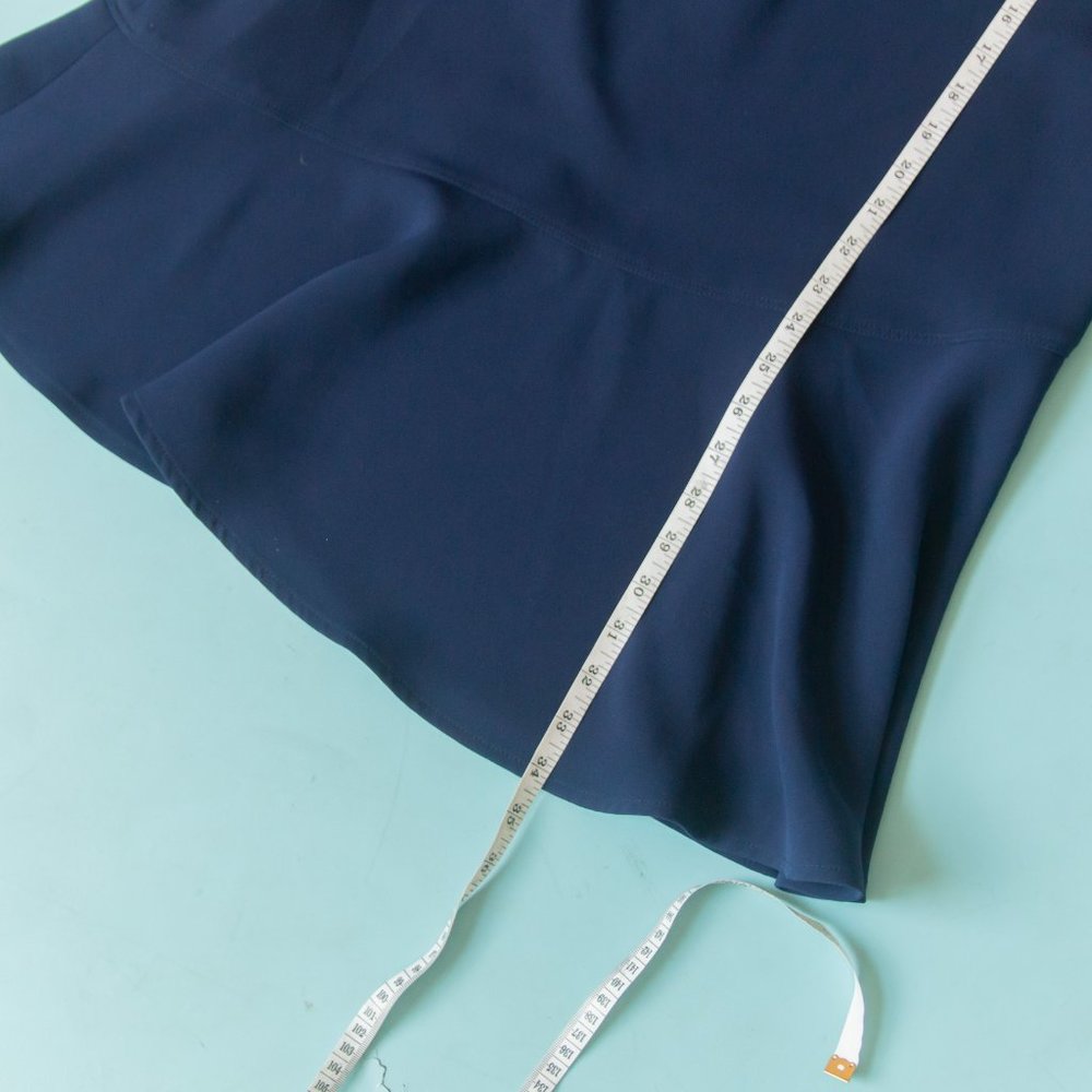 LIKE NEW Diane Von Furstenberg Alyson Navy Blue Sleeveless Flounce Dress Sz 2 - Picture 8 of 9